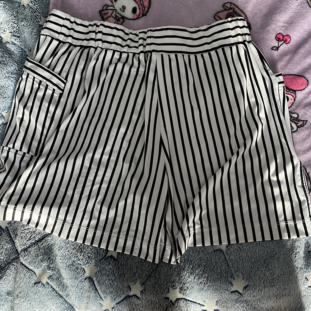 Cute stretchy Black and white striped shorts